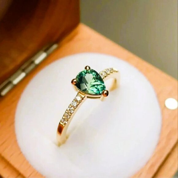 Amazon.com: Montana Sapphire Engagement Ring, Teal Sapphire  Teal green sapphire ring wedding ring 925 Sterling Silver Ring